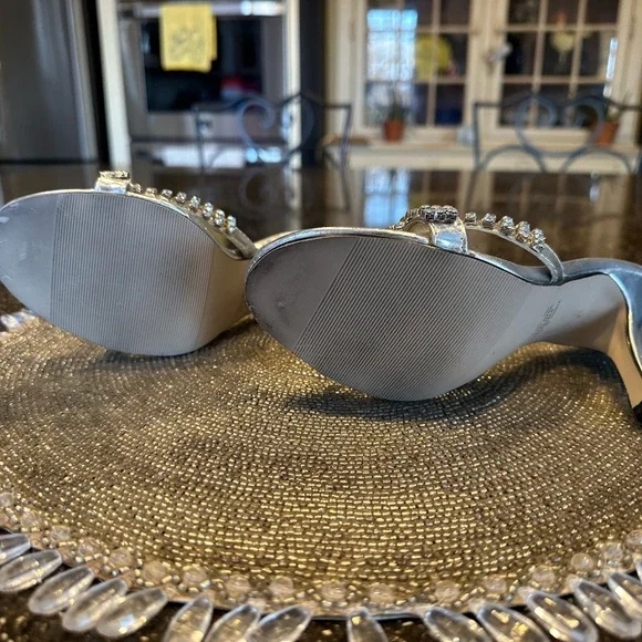 Stylish Silver Stiletto Heels - Picture 3 of 4